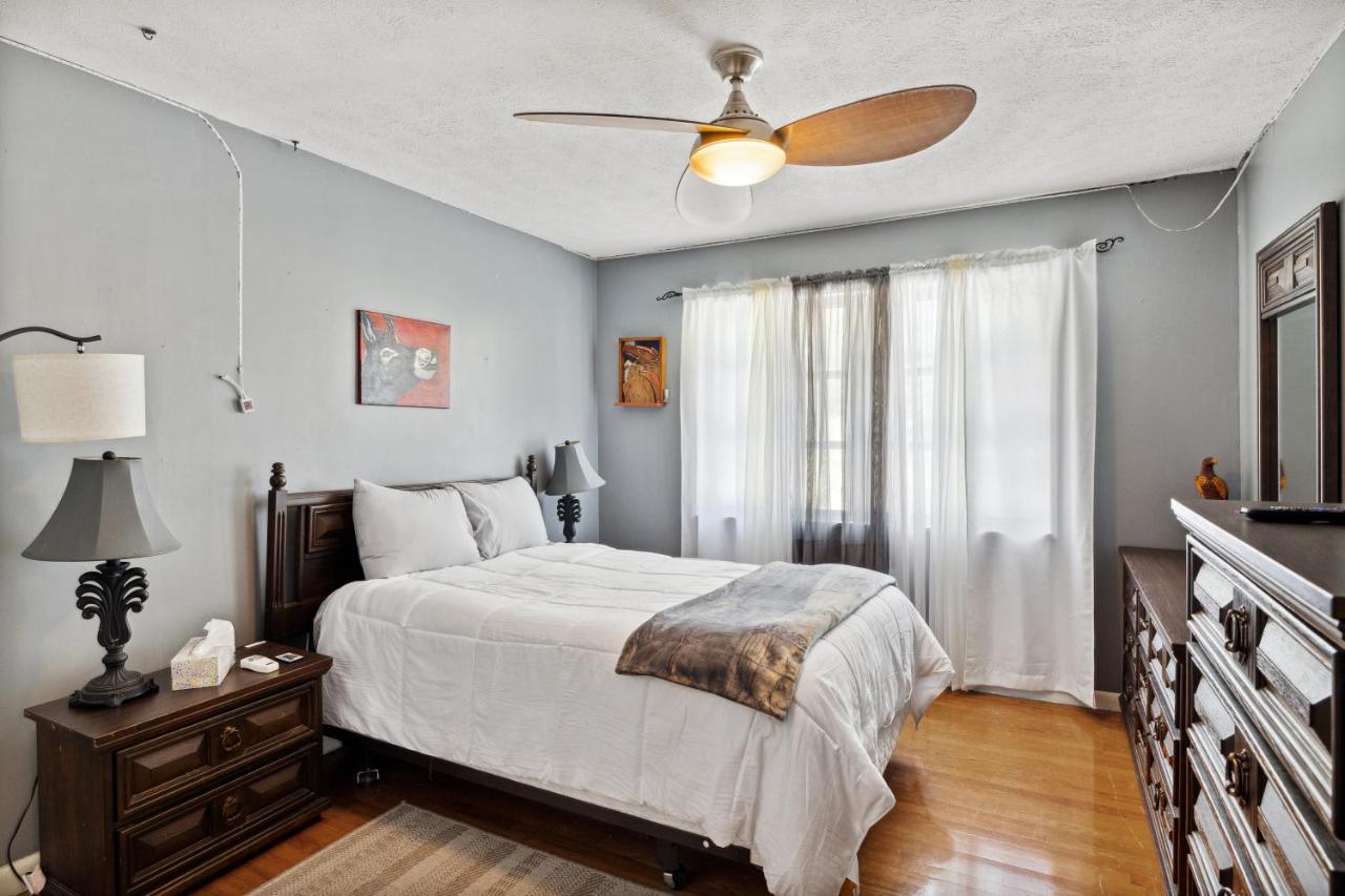 Mid-Century Vintage Brick Ranch Upstairs Guesthouse Sevierville Εξωτερικό φωτογραφία